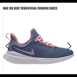Big Kids Nike Rival Sneakers Size 7Y